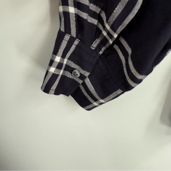 Talbots Woman 2X Button Down Shirt Top Navy Blue Plaid Long Sleeves Collared - Picture 7 of 10